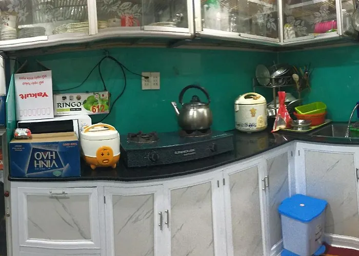 Tuyết Na *